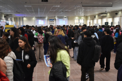 Record-de-asistencia-en-la-Feria-de-las-Carreras-de-Concordia-2024