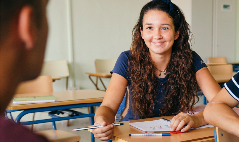 Convocatoria para Beca de Formación de Tutores Pares - Facultad de ...