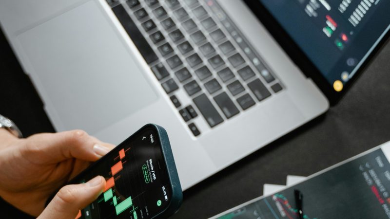 Curso para Graduados “Blockchain, Finanzas descentralizadas y criptoactivos” Curso para Graduados “Blockchain, Finanzas descentralizadas y criptoactivos”